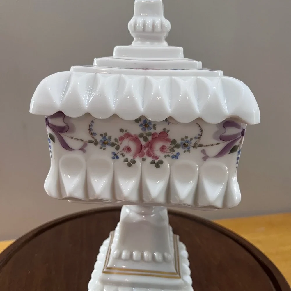 Vtg Westmoreland Milk Glass Pedestal Candy Dish Hand Painted Roses Gold Trim 10